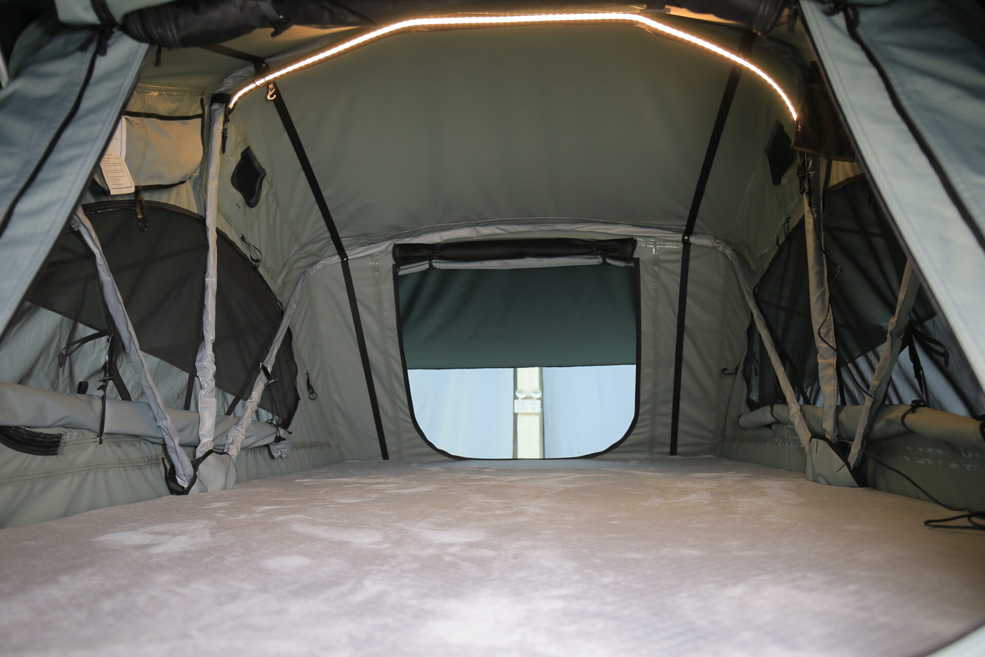 FjällVila UppLöv 140S daktent binnenkant FjällVila UppLöv 140S Softcover Dachzelt Little-grey