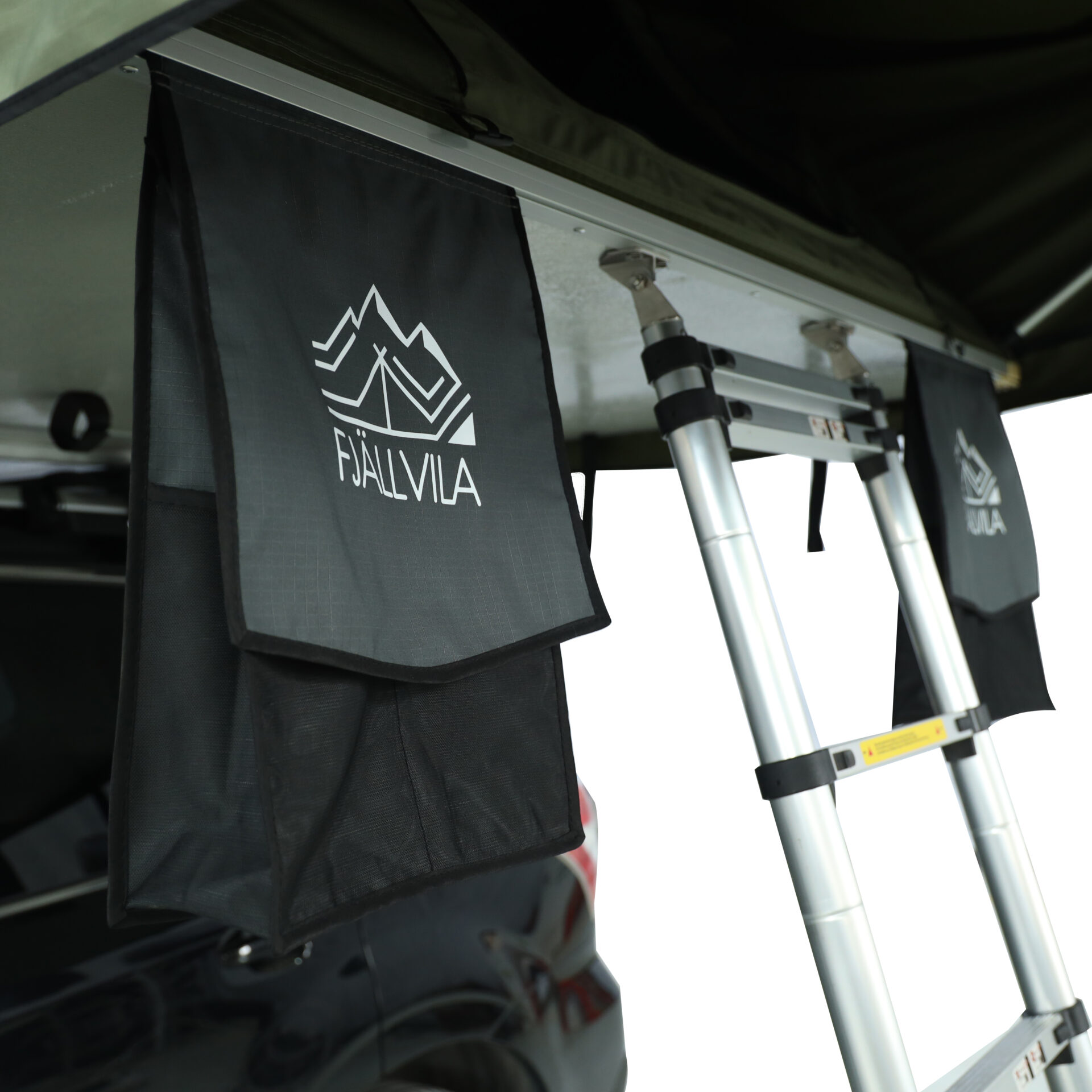 FjällVila UppLöv daktent groen onderkant FjällVila UppLöv 140L Softtop-Dachzelt Khaki-Grün