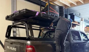 Dodge ram daktent installeren
